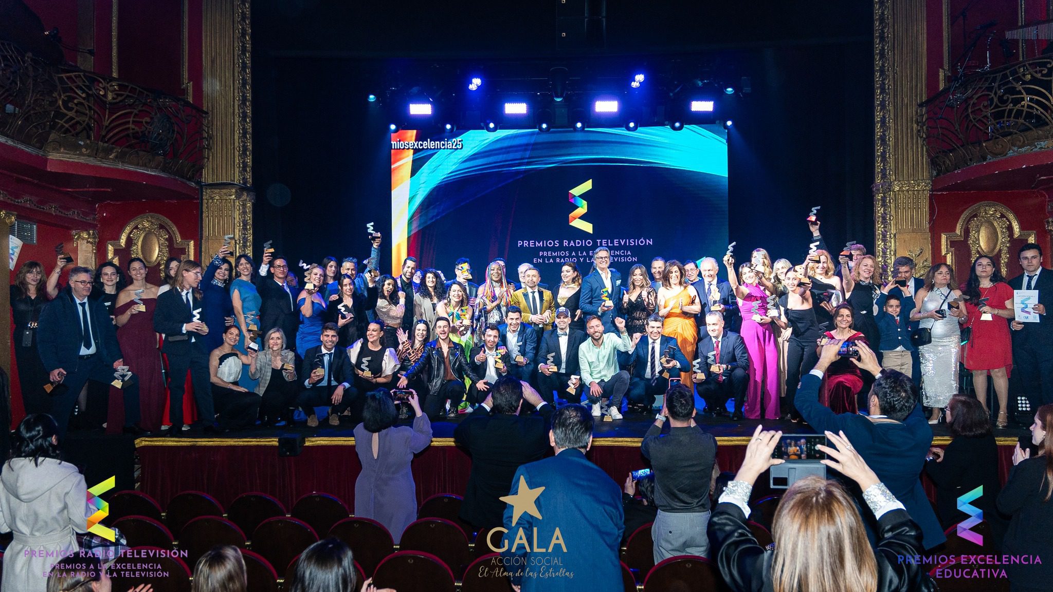 Imagen destacada de “Hoturis recibe el Premio Excelencia Educativa 2025 al Mejor Centro de Formación Online en Hostelería y Turismo”