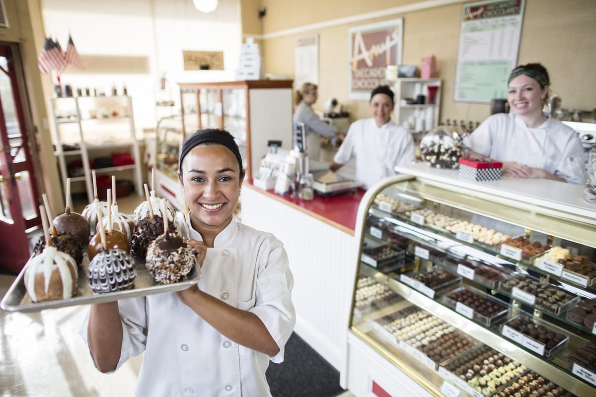 Imagen destacada de “Cómo Gestionar un Negocio de Repostería Profesional: Desde la Producción hasta la Venta”