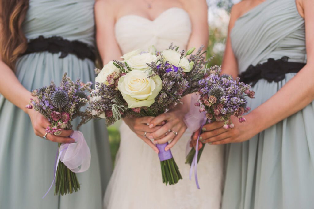 Decoración Floral para Bodas en 2025: Flores Silvestres y Naturales