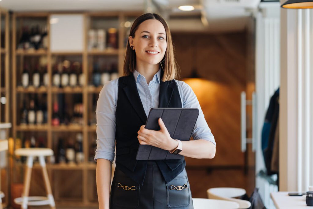 El liderazgo es una de las características de un buen gerente de restaurante.
