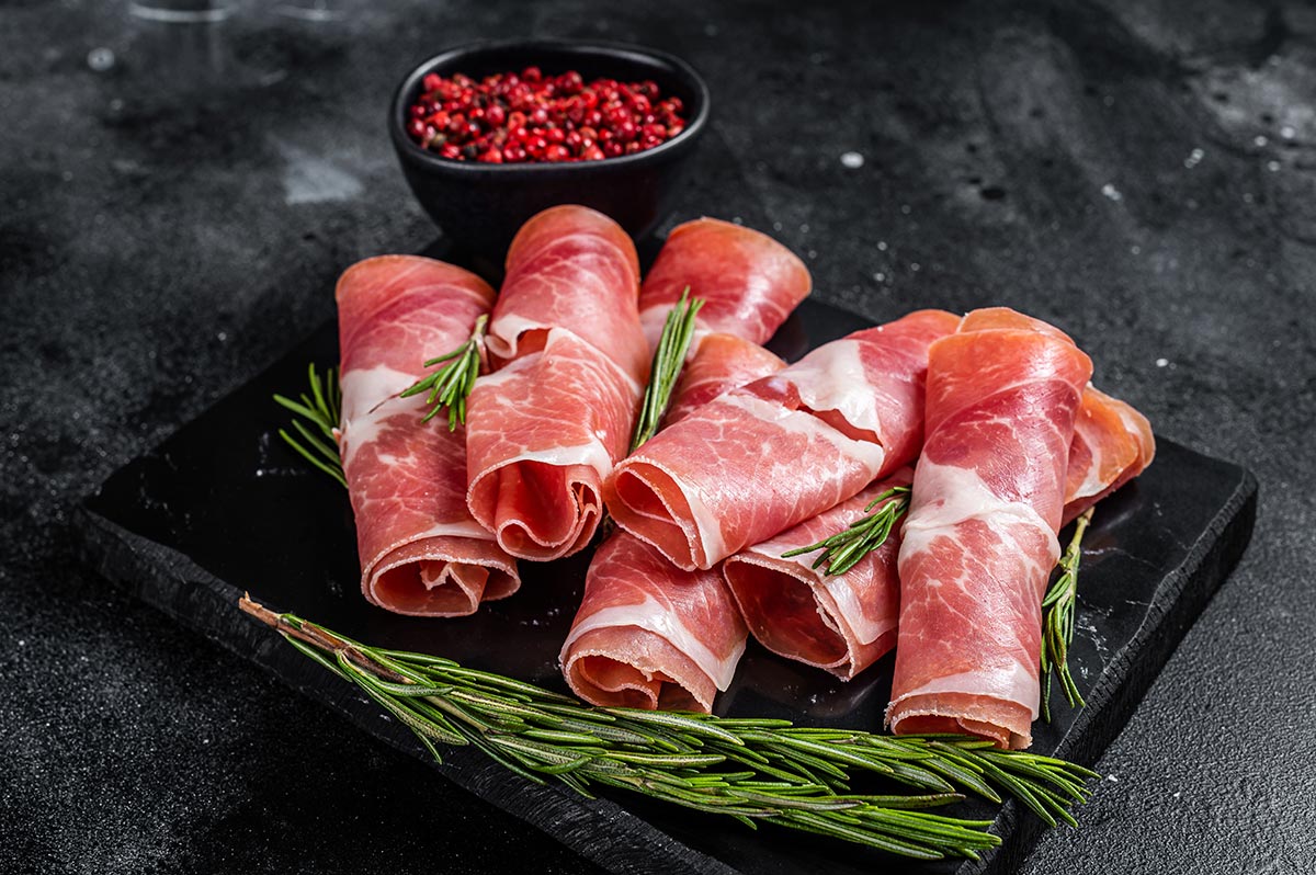 Imagen destacada de “Diferencia entre el Jamón Serrano y el Jamón Ibérico”