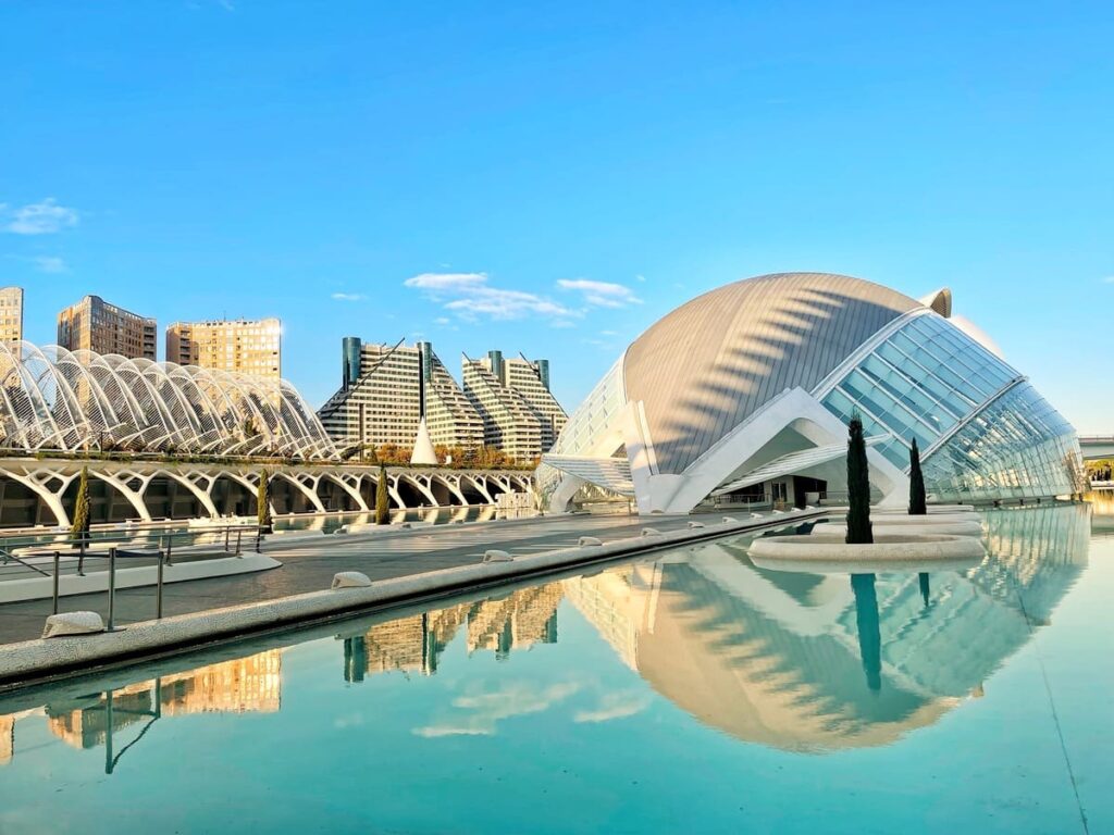 Valencia: La Ciudad de las Artes y las Ciencias