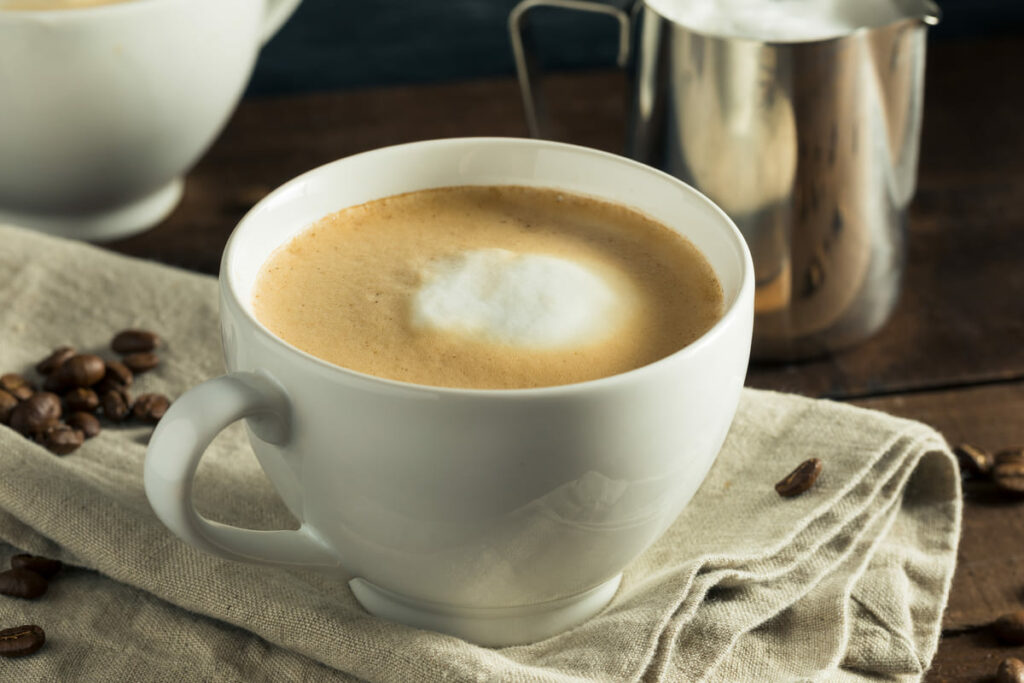 15 tipos de café según su preparación, flat wihite