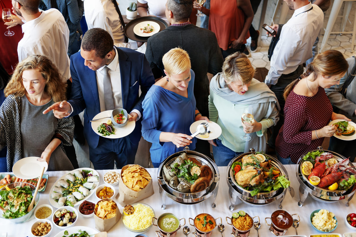 Imagen destacada de “Tipos de catering: cuáles son y en qué consisten”