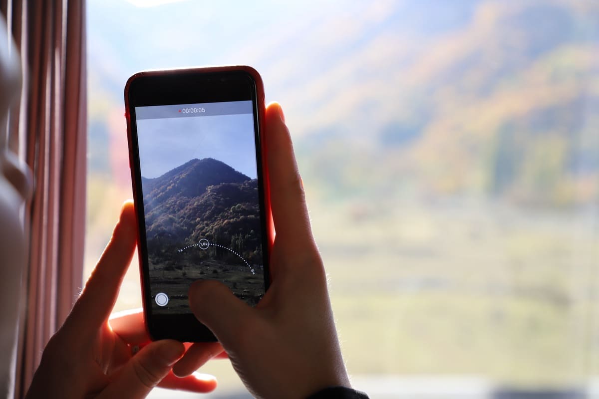 Imagen destacada de “Cómo utilizar las redes sociales para promocionar servicios de viaje”